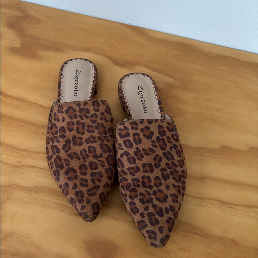 Zigi Soho Brown Leopard Mules
